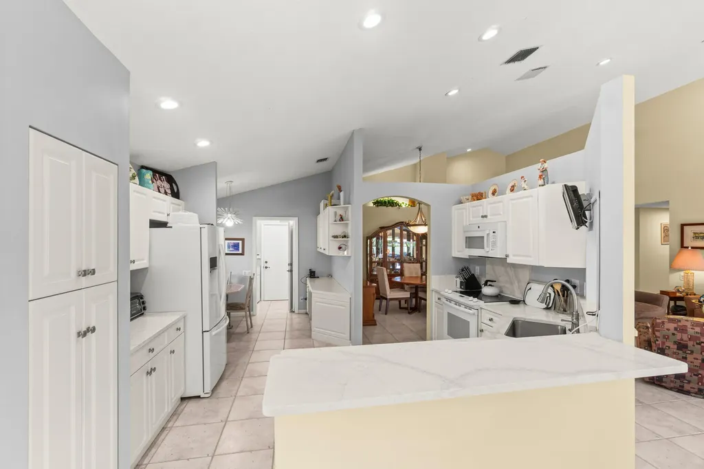 6952 Grenelefe Road Boynton Beach FL 33437