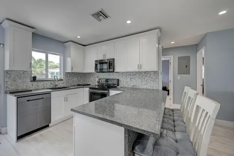 351 NE 41st Street Oakland Park FL 33334