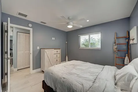 351 NE 41st Street Oakland Park FL 33334