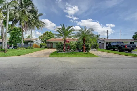 351 NE 41st Street Oakland Park FL 33334