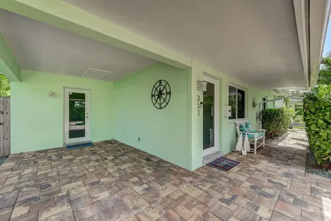 351 NE 41st Street Oakland Park FL 33334
