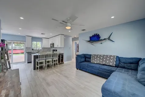 351 NE 41st Street Oakland Park FL 33334