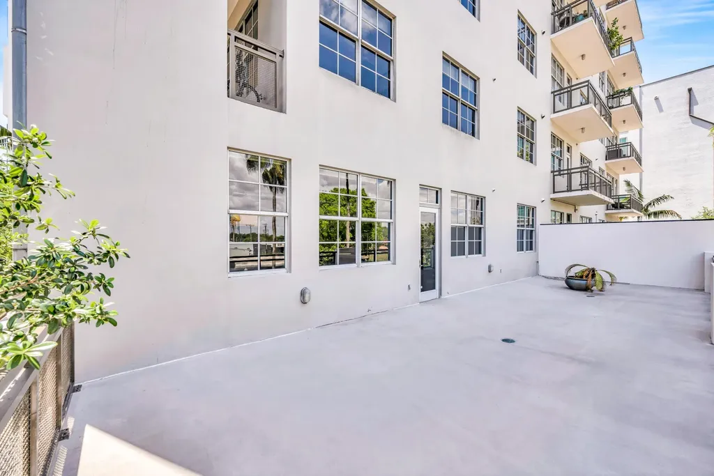 411 NW 1st Avenue Fort Lauderdale FL 33301