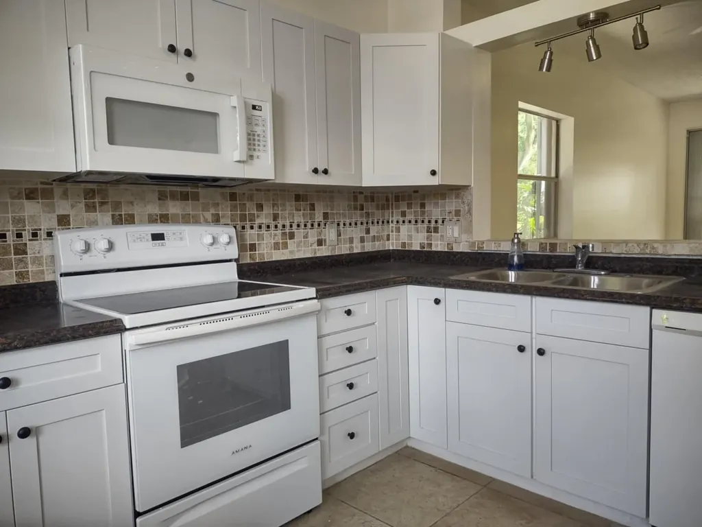 18081 SE Country Club Drive Jupiter FL 33469