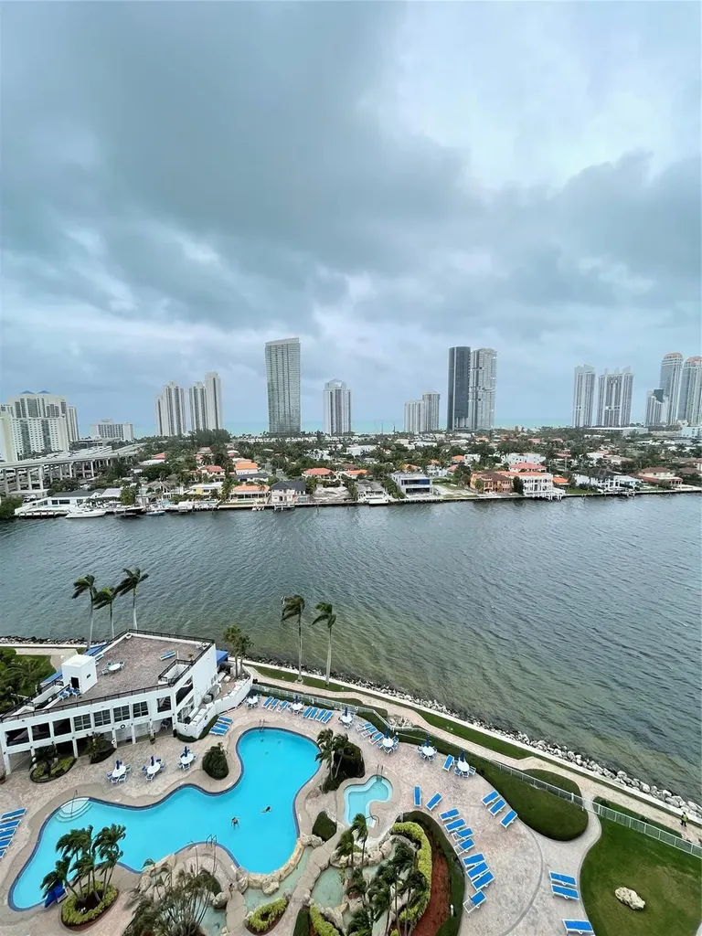 19101 NE 36th Place Aventura FL 33180