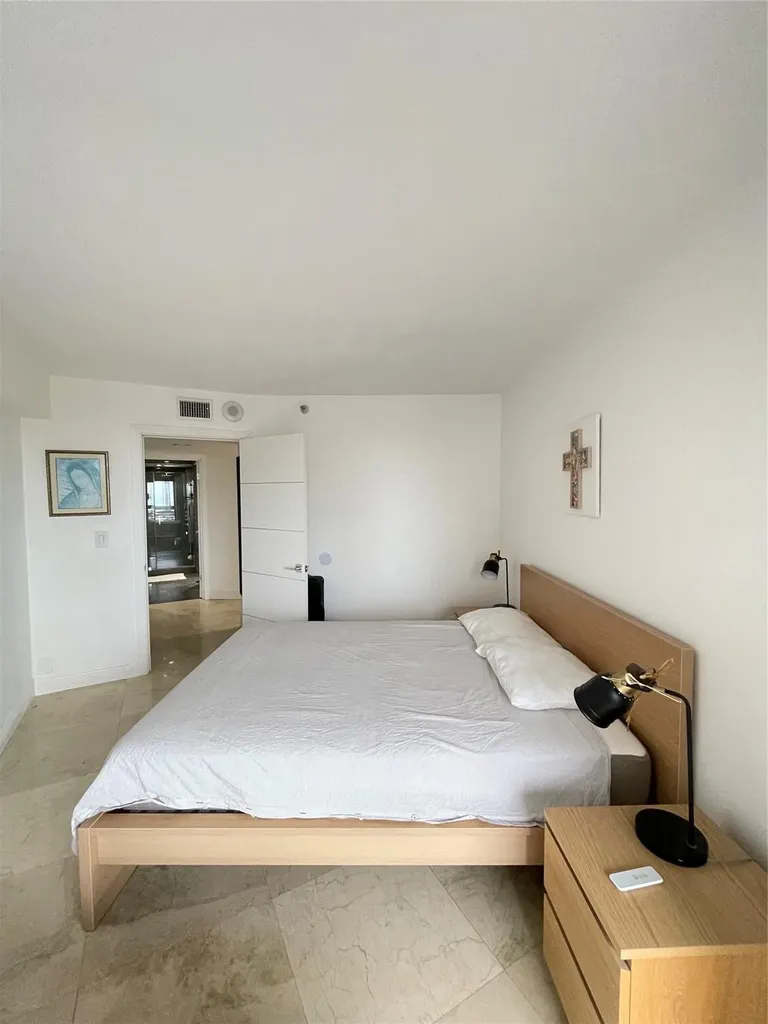 19101 NE 36th Place Aventura FL 33180