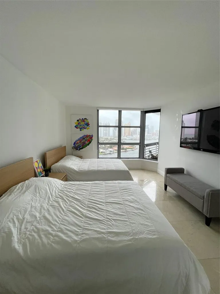 19101 NE 36th Place Aventura FL 33180