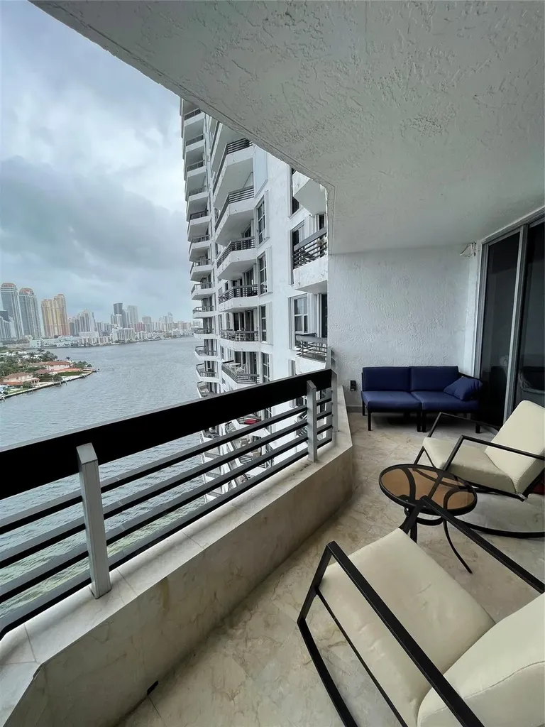 19101 NE 36th Place Aventura FL 33180