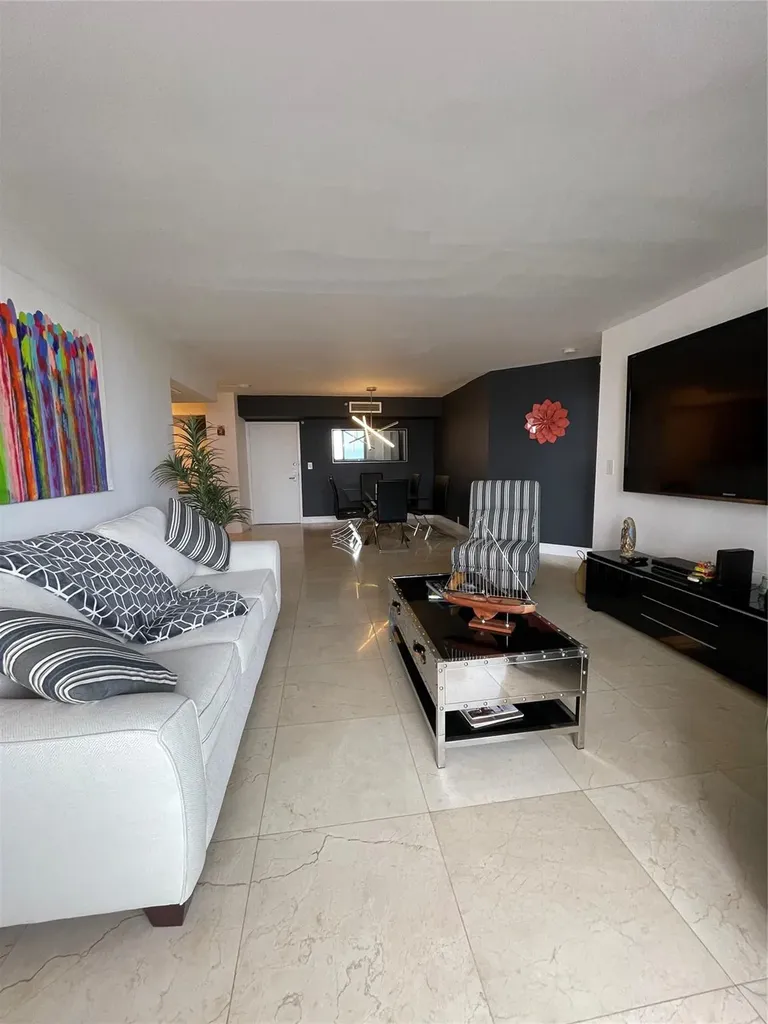 19101 NE 36th Place Aventura FL 33180