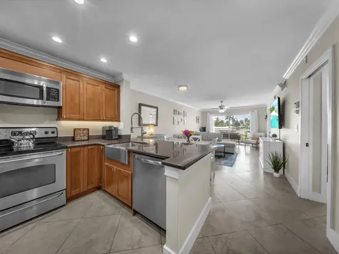 1461 S Ocean Boulevard Lauderdale By The Sea FL 33062