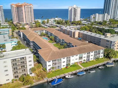 1461 S Ocean Boulevard Lauderdale By The Sea FL 33062