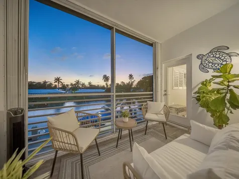 1461 S Ocean Boulevard Lauderdale By The Sea FL 33062