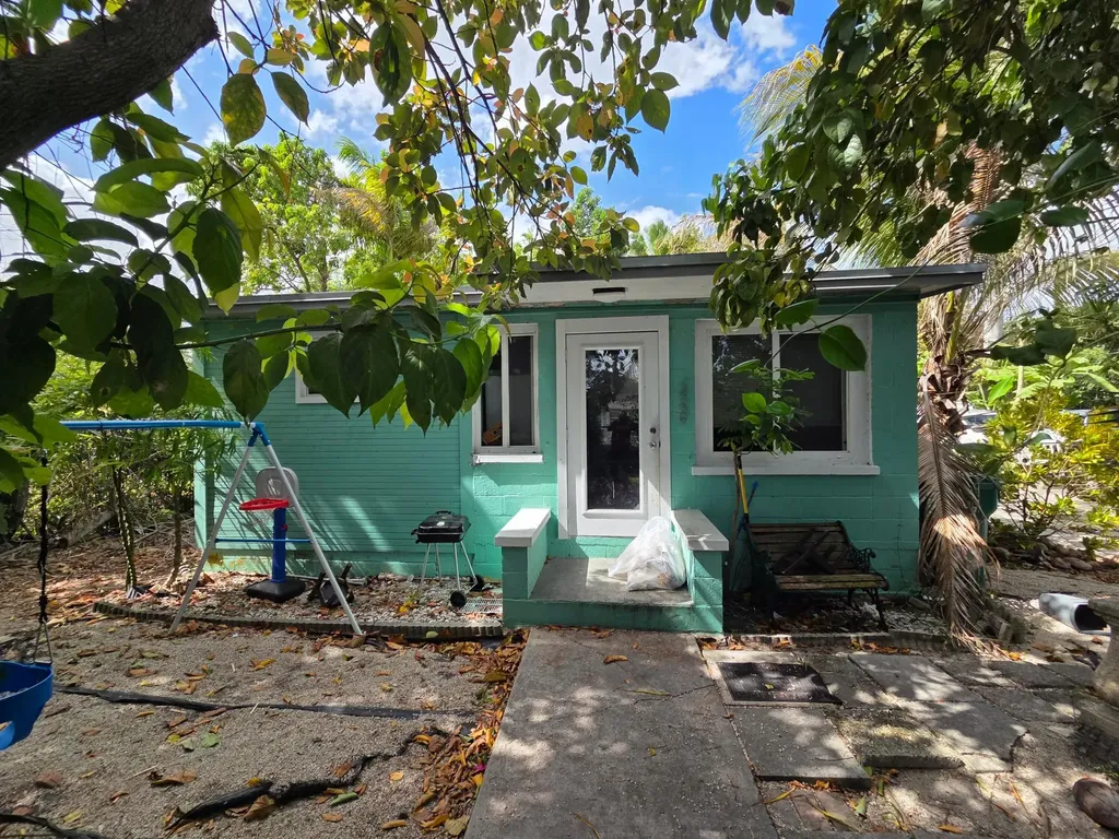 238 SW 1st Street Florida City FL 33034