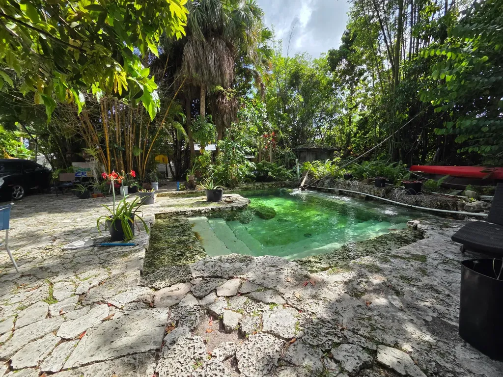 238 SW 1st Street Florida City FL 33034