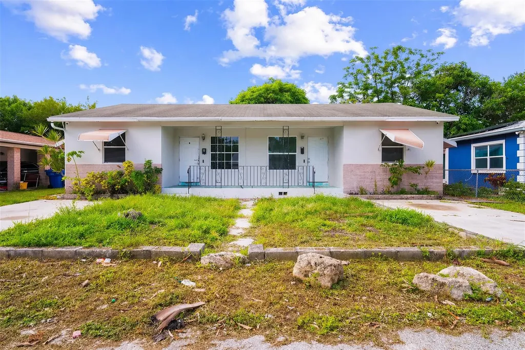 131 W 35th Street Riviera Beach FL 33404