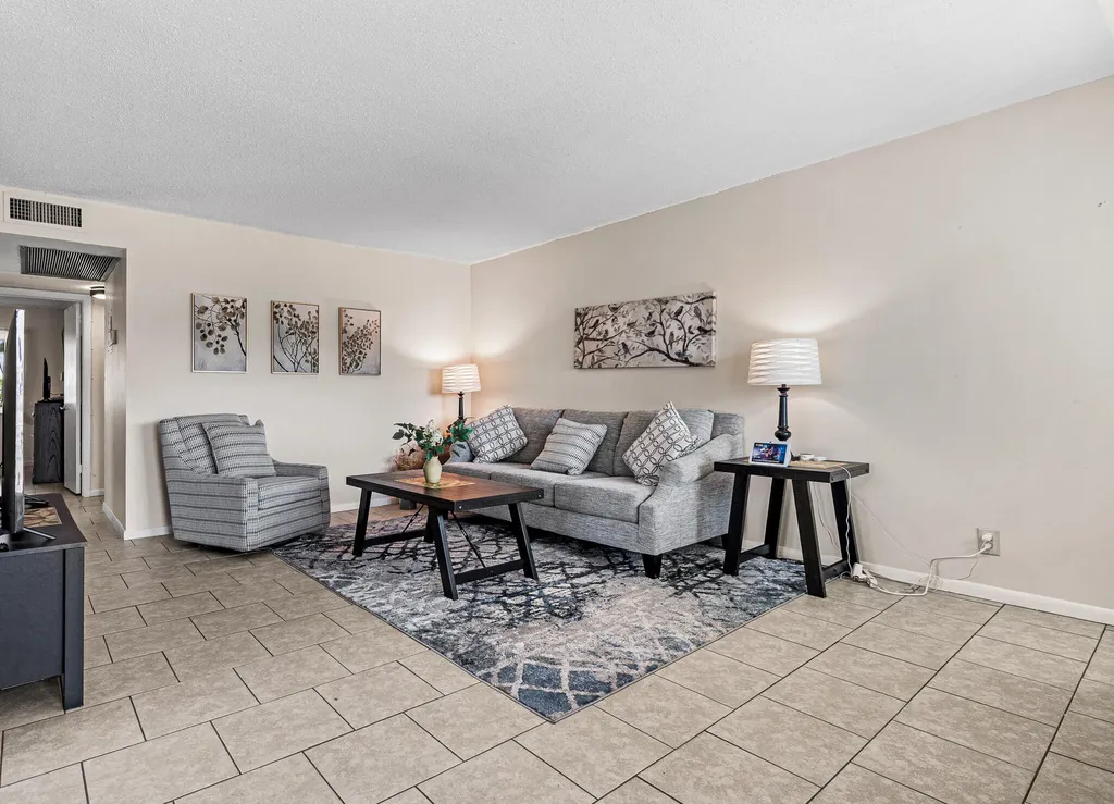 167 Cambridge G West Palm Beach FL 33417