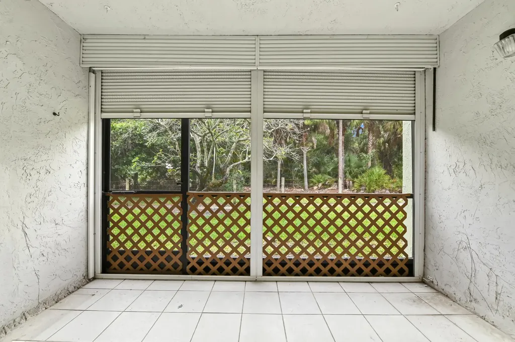 1701 Sabal Ridge Circle Palm Beach Gardens FL 33418