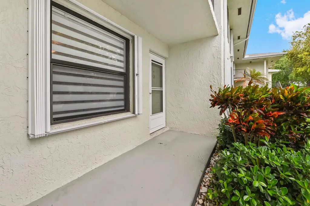 1701 Sabal Ridge Circle Palm Beach Gardens FL 33418