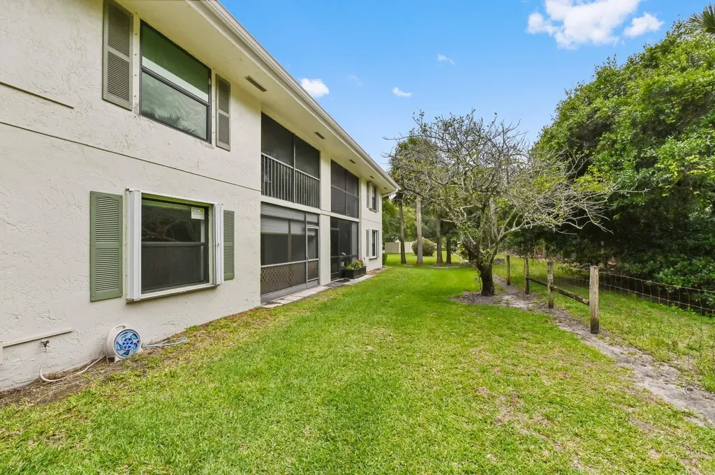1701 Sabal Ridge Circle Palm Beach Gardens FL 33418