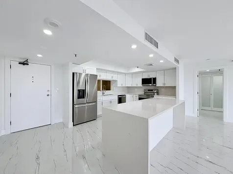 2480 Presidential Way West Palm Beach FL 33401