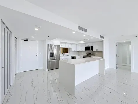2480 Presidential Way West Palm Beach FL 33401