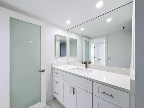 2480 Presidential Way West Palm Beach FL 33401