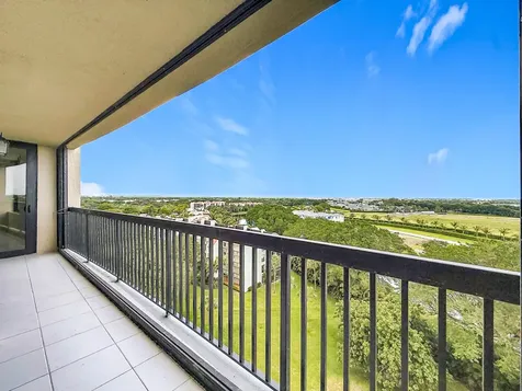2480 Presidential Way West Palm Beach FL 33401
