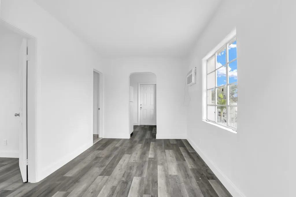 820 N Dixie Highway Lake Worth Beach FL 33460