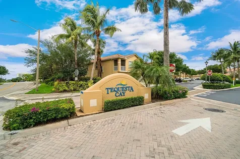 152 Village Boulevard Tequesta FL 33469