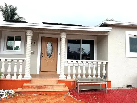 14725 NE 8th Avenue Miami FL 33161