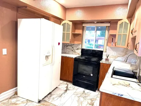 14725 NE 8th Avenue Miami FL 33161
