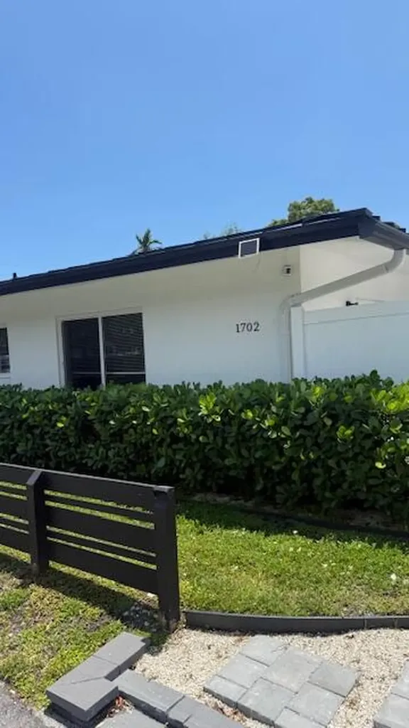 1702 SW 20th Street Fort Lauderdale FL 33315