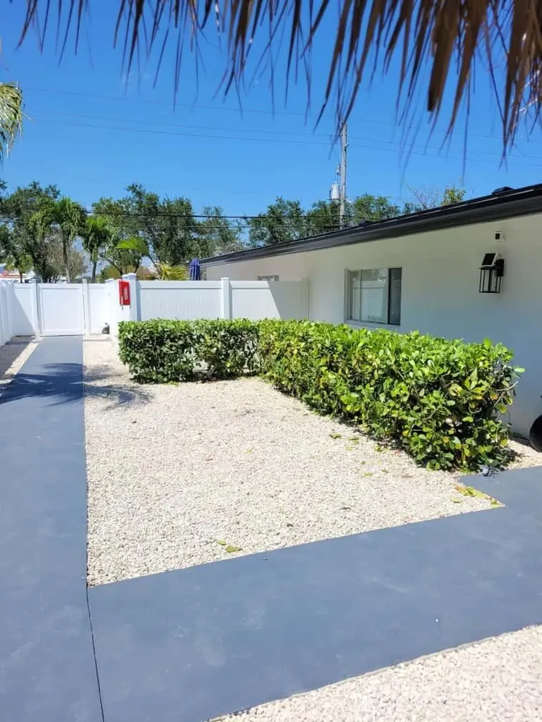 1702 SW 20th Street Fort Lauderdale FL 33315