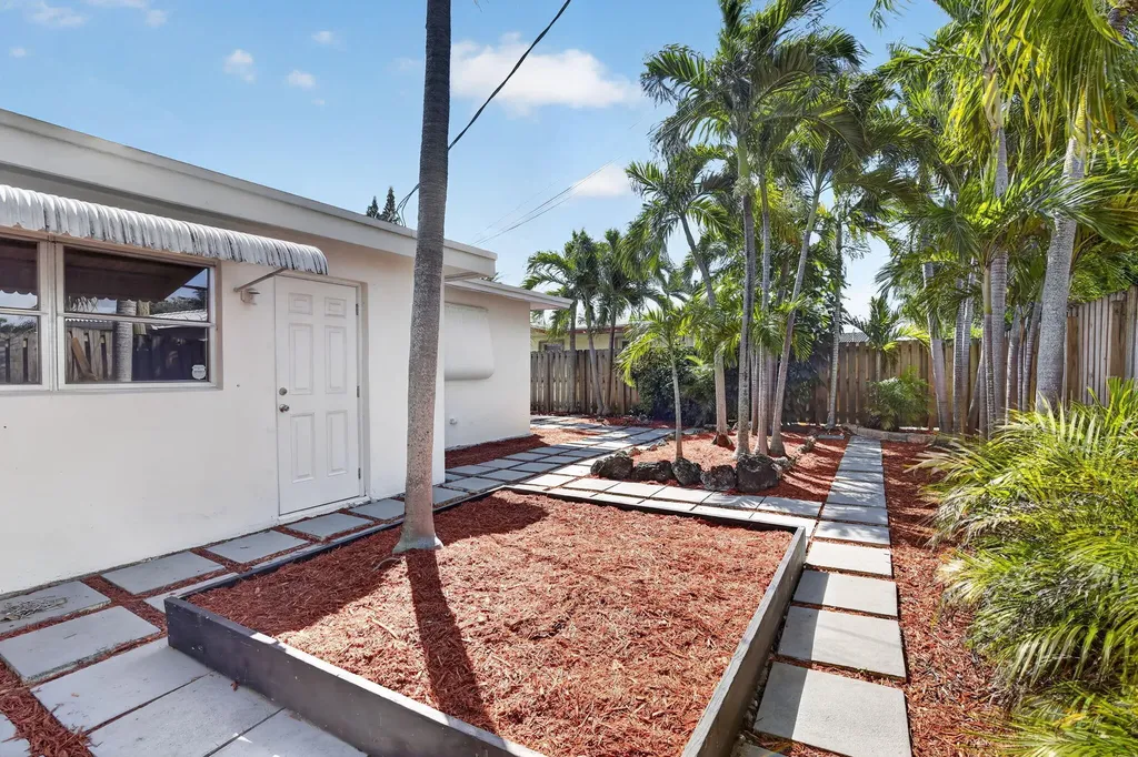 5731 NE 17th Terrace Fort Lauderdale FL 33334