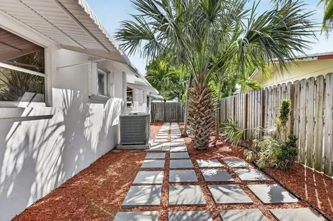 5731 NE 17th Terrace Fort Lauderdale FL 33334