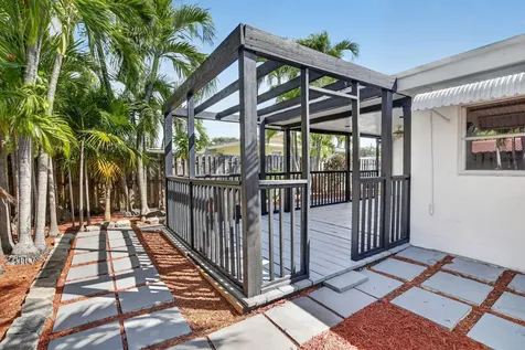 5731 NE 17th Terrace Fort Lauderdale FL 33334