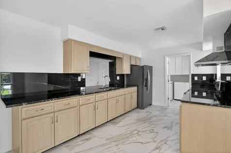 5731 NE 17th Terrace Fort Lauderdale FL 33334