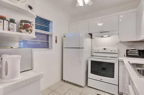 4706 NW 36th Street Lauderdale Lakes FL 33319