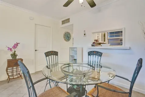 4706 NW 36th Street Lauderdale Lakes FL 33319