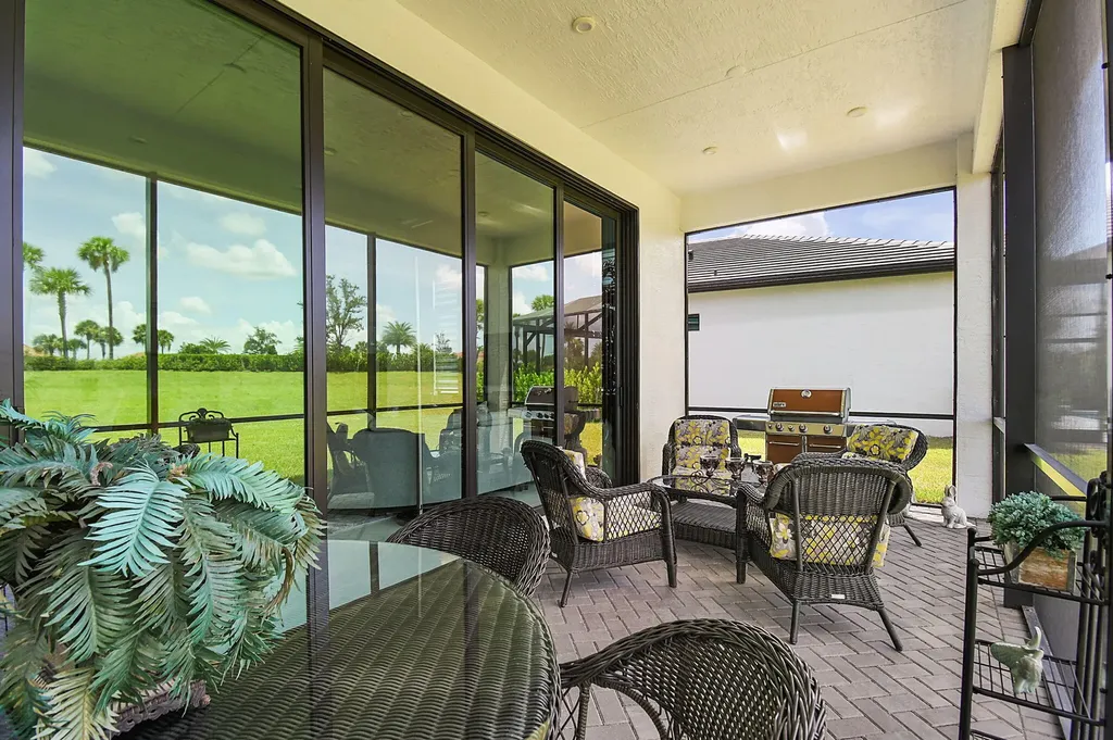 9084 SW Arco Way Port St Lucie FL 34987