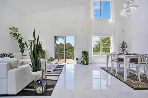 2242 SW 130th Terrace Miramar FL 33027