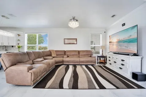 2242 SW 130th Terrace Miramar FL 33027