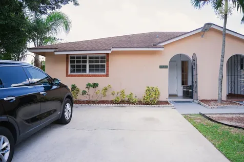 1425 Riverside Circle Wellington FL 33414