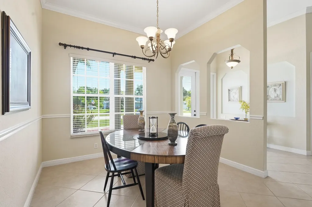 2199 SE Heathwood Circle Port St Lucie FL 34952