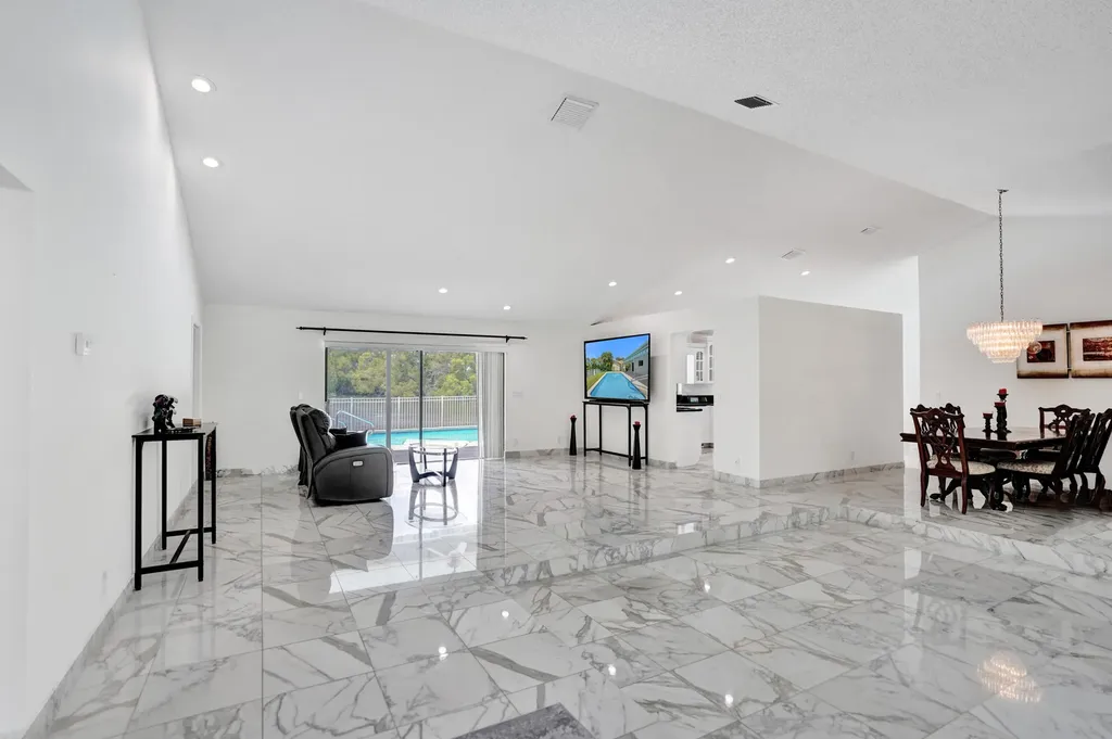 9224 Sun Pointe Drive Boynton Beach FL 33437
