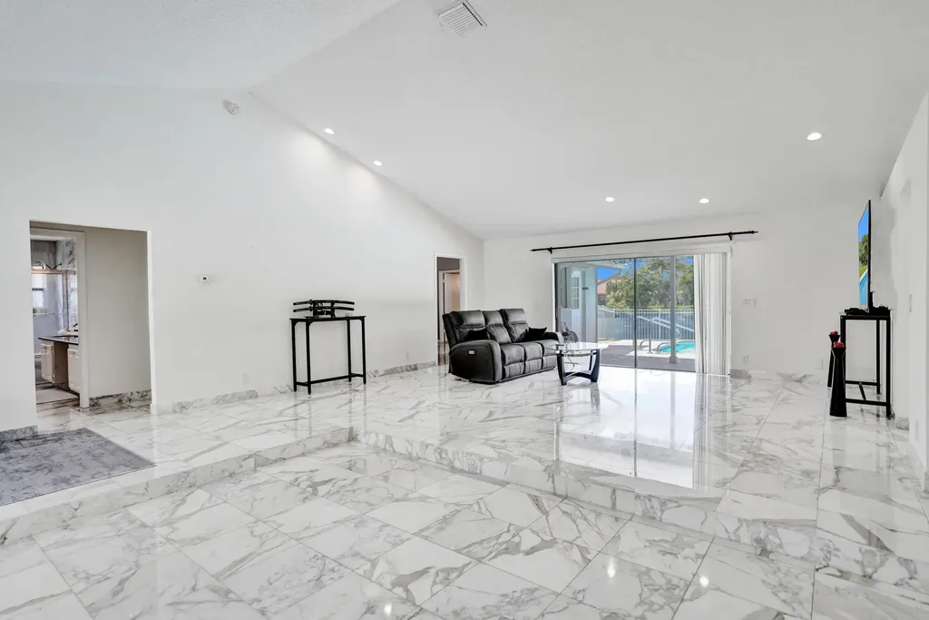 9224 Sun Pointe Drive Boynton Beach FL 33437
