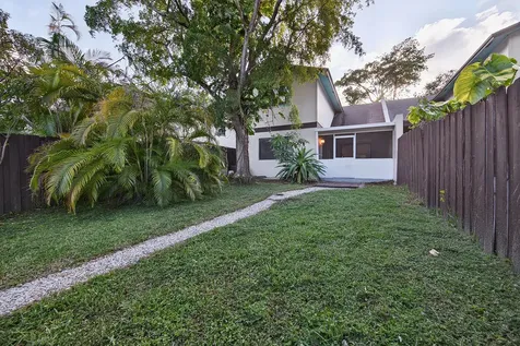 191 NE 6th Court Dania Beach FL 33004