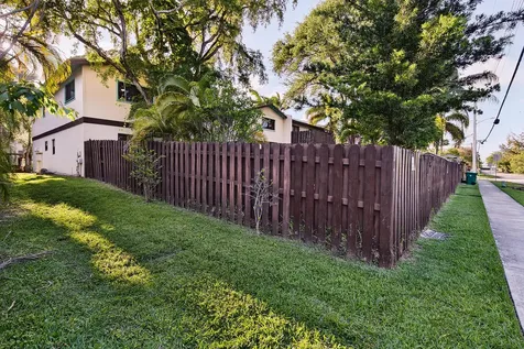 191 NE 6th Court Dania Beach FL 33004