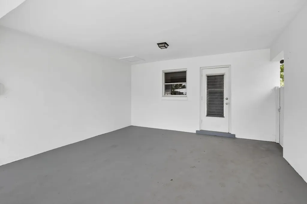 5731 NE 17th Terrace Fort Lauderdale FL 33334