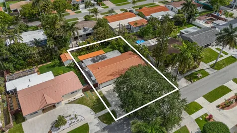 1101 NE 4th Court Hallandale Beach FL 33009